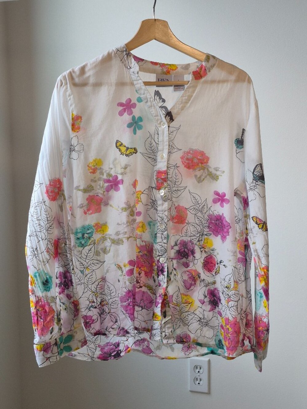 BFA Classics Women’s L Cotton Floral Butterfly Button Front Boho Tunic Blouse